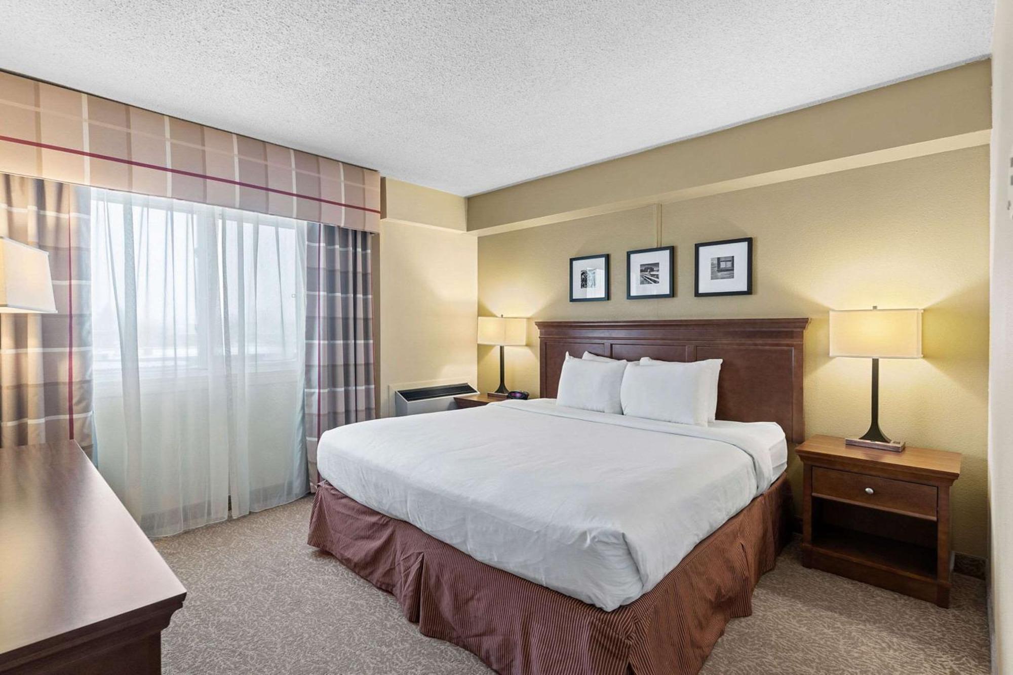 Country Inn & Suites By Radisson, Saskatoon, Sk Esterno foto